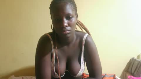Snapshot of squirtypussie chatting on 05-25-26, 05:46 squirtypussie online show from 05-25-26, 05:46