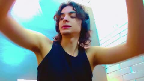 ethan online show from 10-28-25, 01:47