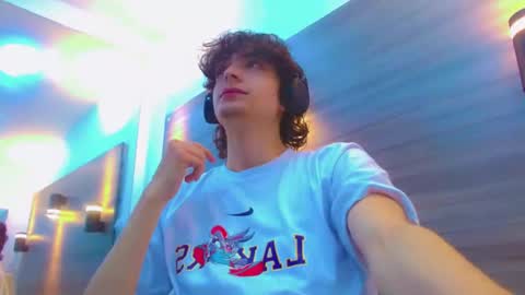 ethan online show from 03-26-26, 01:06