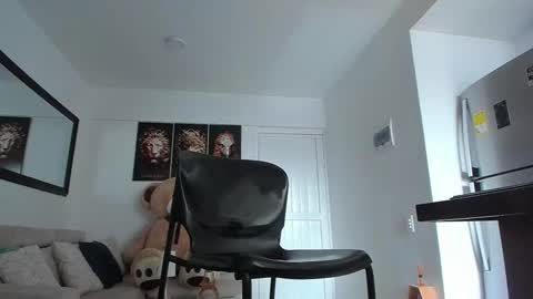 Snapshot of sr_smit_hot chatting on 02-12-25, 05:16 ANDR online show from 02-12-25, 05:16