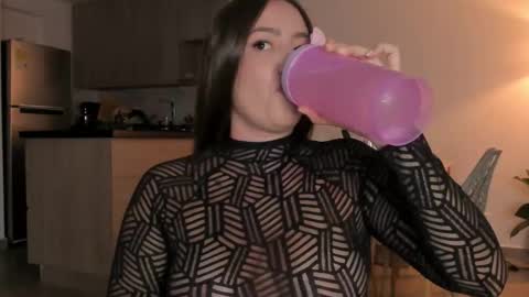 Sophie 3 online show from 11-18-25, 12:27