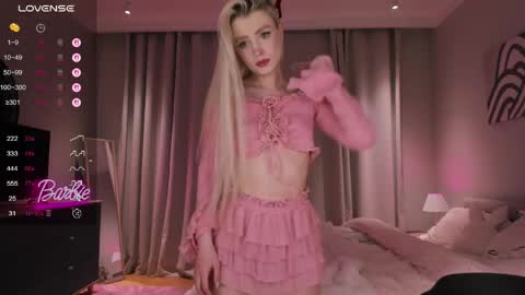 Alexandra online show from 04-18-26, 07:40