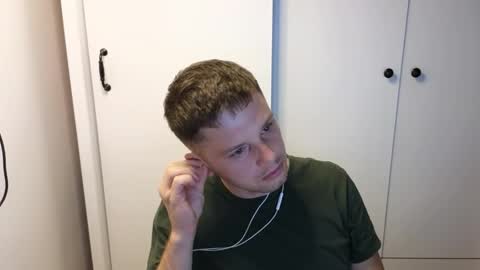 Snapshot of st1vemaster01 chatting on 09-27-25, 04:34 st1vemaster01 online show from 09-27-25, 04:34