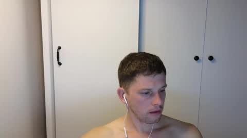 Snapshot of st1vemaster01 chatting on 10-14-25, 03:57 st1vemaster01 online show from 10-14-25, 03:57