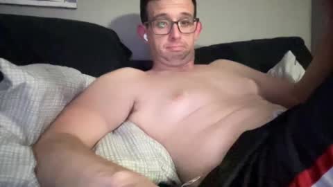 Snapshot of st22fe69 chatting on 02-17-25, 01:15 Jose online show from 02-17-25, 01:15