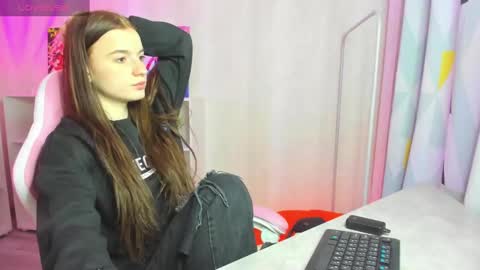 Snapshot of stacey_brown chatting on 12-06-24, 01:51 Stacey GMT5 Mo Tu We Th Fr Sa 3am -10am online show from 12-06-24, 01:51