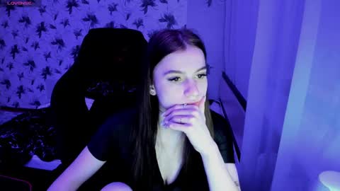 Snapshot of stacey_brown chatting on 12-26-24, 11:21 Stacey GMT5 Mo Tu We Th Fr Sa 3am -10am online show from 12-26-24, 11:21