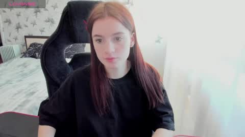 Snapshot of stacey_brown chatting on 01-16-25, 11:37 Stacey GMT5 Mo Tu We Th Fr Sa 3am -10am online show from 01-16-25, 11:37