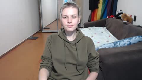 Snapshot of stacey_hot_01 chatting on 12-10-24, 05:50 Stacey online show from 12-10-24, 05:50