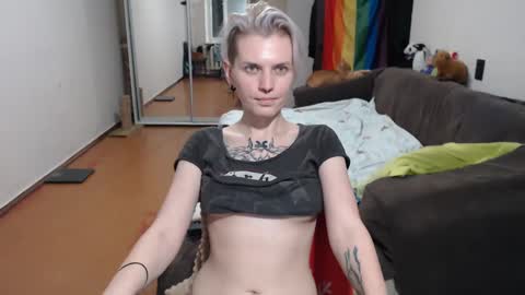 Snapshot of stacey_hot_01 chatting on 01-26-25, 03:59 Stacey online show from 01-26-25, 03:59