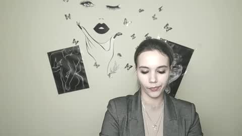 Snapshot of stacy_gr chatting on 01-12-25, 04:18 Stacy online show from 01-12-25, 04:18