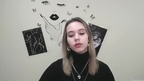 Snapshot of stacy_gr chatting on 01-25-25, 01:08 Stacy online show from 01-25-25, 01:08