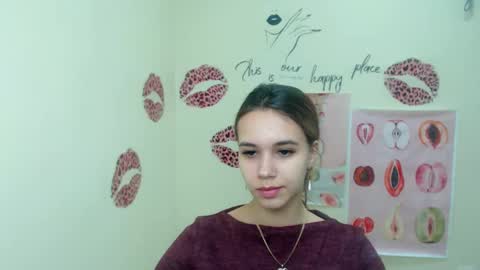 Snapshot of stacy_gr chatting on 02-10-25, 01:22 Stacy online show from 02-10-25, 01:22