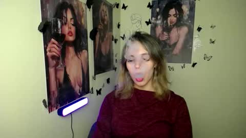 Snapshot of stacy_gr chatting on 10-07-25, 12:13 Stacy online show from 10-07-25, 12:13