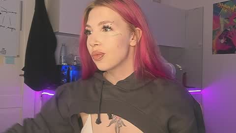 Stacy online show from 01-19-25, 09:13