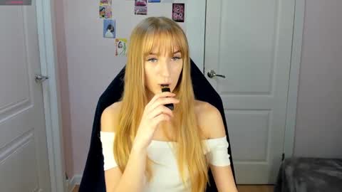 Snapshot of stacy_riiver chatting on 12-23-24, 08:11 Stacy Mon Tue Wed Thu Fri Sun GMT GMT 3 1000am - 0400pm online show from 12-23-24, 08:11