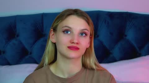 StacyEvances online show from 04-24-26, 06:16