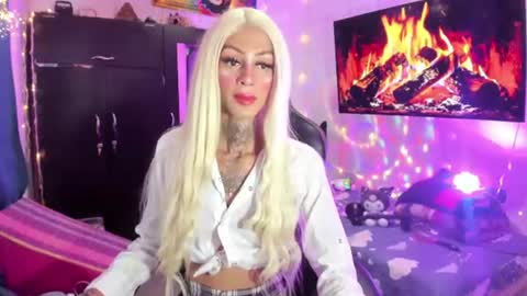 Snapshot of stacymalibuxx chatting on 07-17-26, 03:13 stacymalibuxx online show from 07-17-26, 03:13