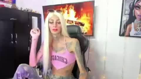 Snapshot of stacymalibuxx chatting on 07-29-26, 07:45 stacymalibuxx online show from 07-29-26, 07:45