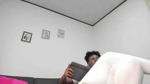 Snapshot of staicy26 chatting on 05-14-26, 02:13 staicy online show from 05-14-26, 02:13