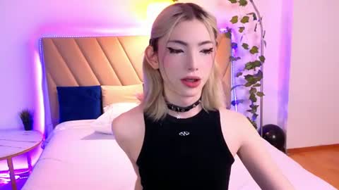Snapshot of star_madison chatting on 07-22-26, 01:03 Madison online show from 07-22-26, 01:03
