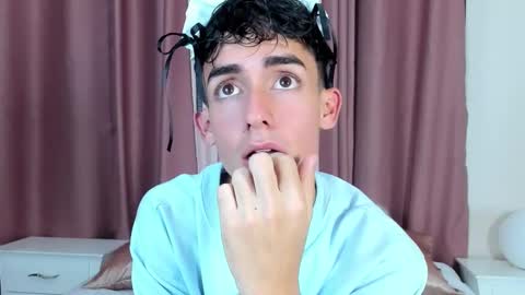 Ethan online show from 12-22-25, 01:19