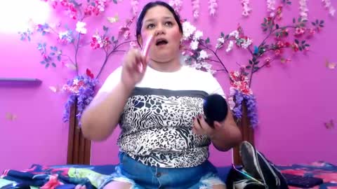 Snapshot of starfishanal21 chatting on 04-18-26, 07:40 alejandra online show from 04-18-26, 07:40