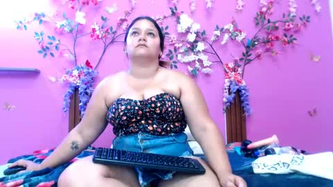 Snapshot of starfishanal21 chatting on 04-27-26, 08:40 alejandra online show from 04-27-26, 08:40