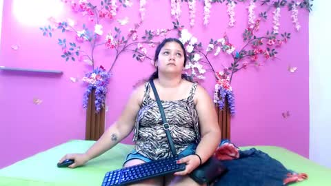 Snapshot of starfishanal21 chatting on 05-03-26, 07:09 alejandra online show from 05-03-26, 07:09