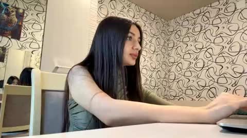Snapshot of starlapelino chatting on 06-06-26, 05:12 Kiki online show from 06-06-26, 05:12