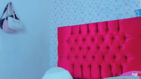 stassiebell online show from 12-22-25, 05:48