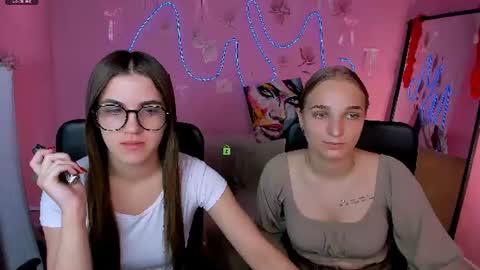 Snapshot of stasy_luna chatting on 06-17-26, 05:43 Stasy online show from 06-17-26, 05:43