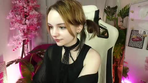 MONICA online show from 11-15-25, 01:18