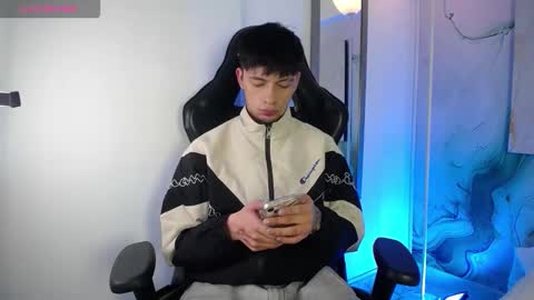 Steev online show from 03-10-26, 03:33