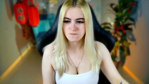 stef_nicks online show from 06-20-26, 05:43