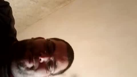 Snapshot of stefan90pt chatting on 03-05-25, 11:49 Stefan online show from 03-05-25, 11:49