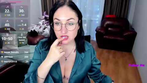 Snapshot of stefanawinter chatting on 05-11-26, 04:04 StefanaWinter online show from 05-11-26, 04:04