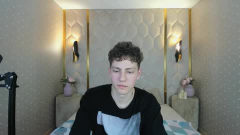 Esrefan online show from 02-06-26, 08:23