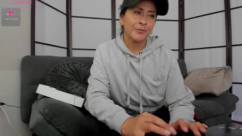 Stafania 3 online show from 02-09-26, 05:06