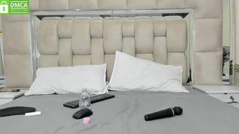 Stefany online show from 02-10-25, 10:51