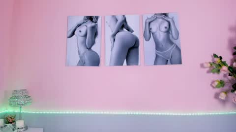Snapshot of stefany_gonzales_ chatting on 05-13-26, 12:24 Stefany online show from 05-13-26, 12:24