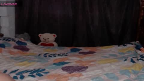 stefany_pablo1 online show from 11-07-25, 01:44