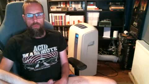 MeStef online show from 07-24-26, 08:18
