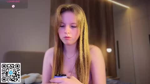 Snapshot of steffi_meoww chatting on 05-21-26, 04:08 STEFI Streams every day from 10 PM GTM1 online show from 05-21-26, 04:08