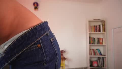 Stef online show from 10-10-25, 07:24