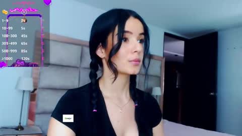 Stefany online show from 10-21-25, 08:42