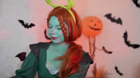 Stella online show from 10-27-25, 12:58