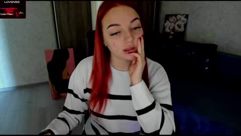 Snapshot of stella__cox chatting on 02-13-25, 06:30 Stella Cox online show from 02-13-25, 06:30