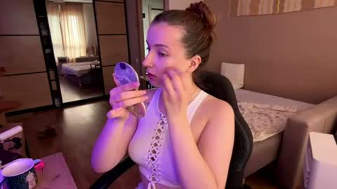 Snapshot of stella_rass chatting on 06-25-26, 06:07 Stella online show from 06-25-26, 06:07