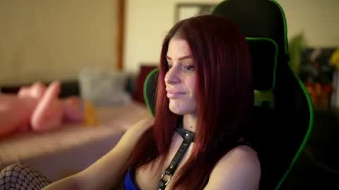 Snapshot of stella_shock chatting on 06-16-26, 03:36 Stella online show from 06-16-26, 03:36